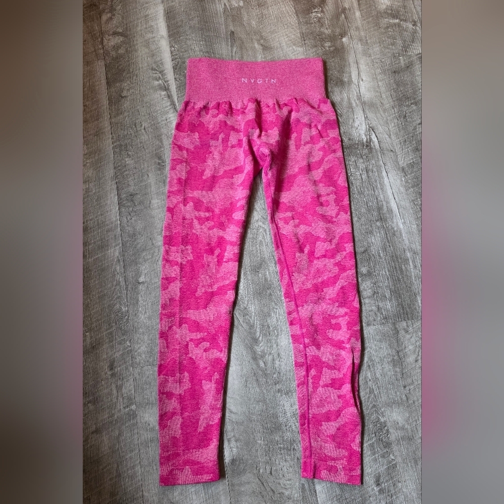 NVGTN Pink Camo Leggings